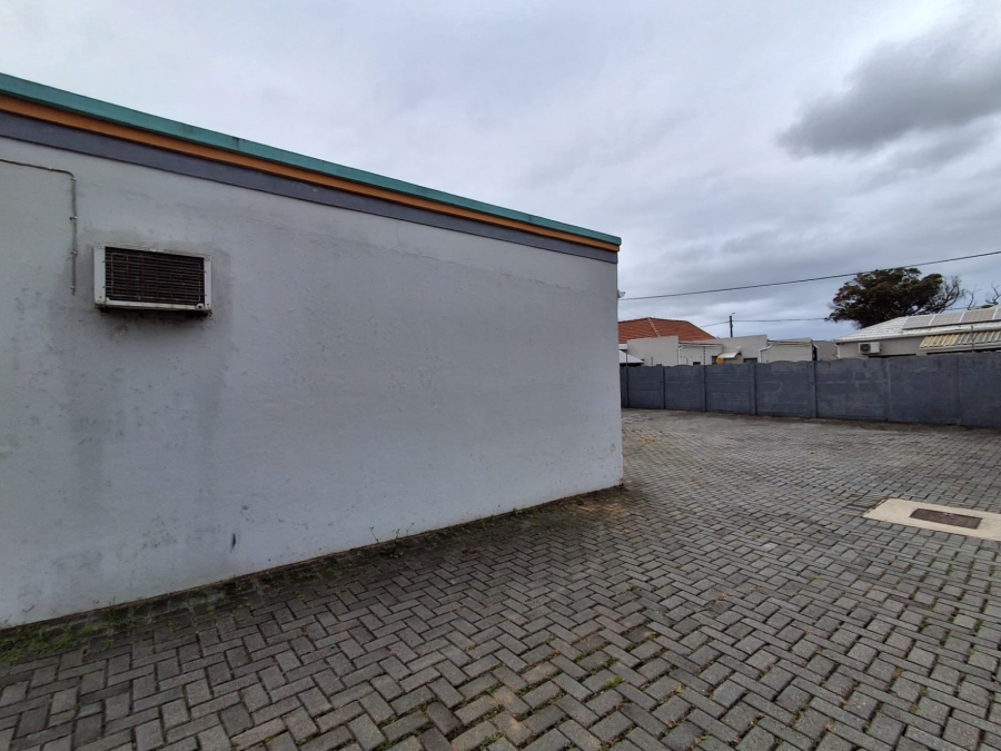 To Let commercial Property for Rent in Berea Eastern Cape